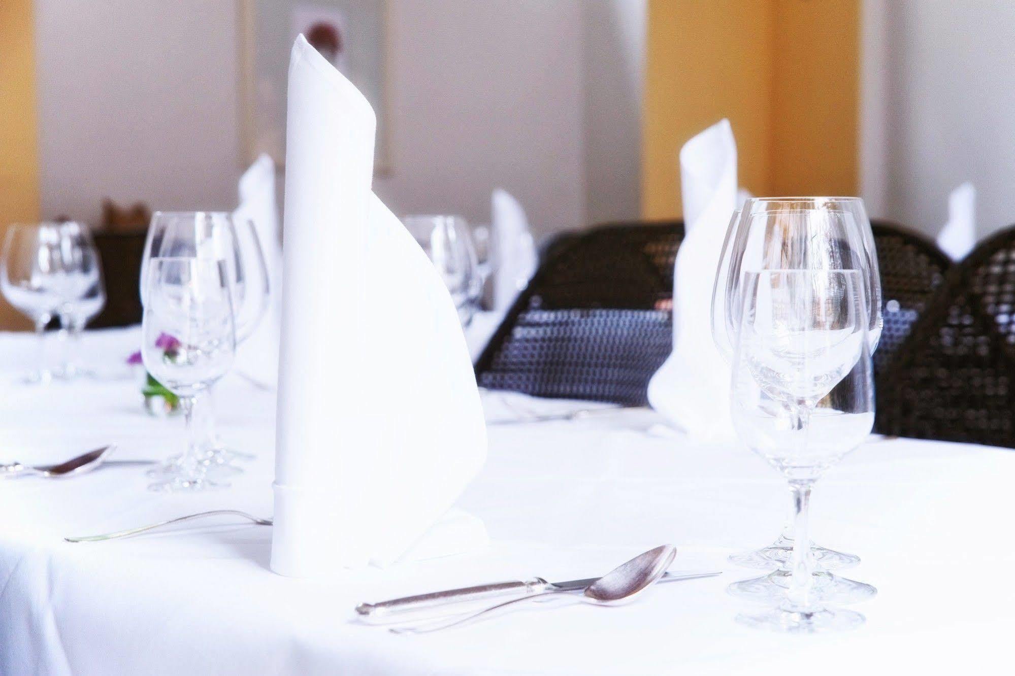 Hotel Villa Sorgenfrei & Restaurant Atelier Sanssouci Радебойл Екстериор снимка